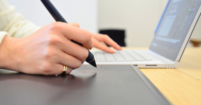 イラストレーターの求人動向と労働条件